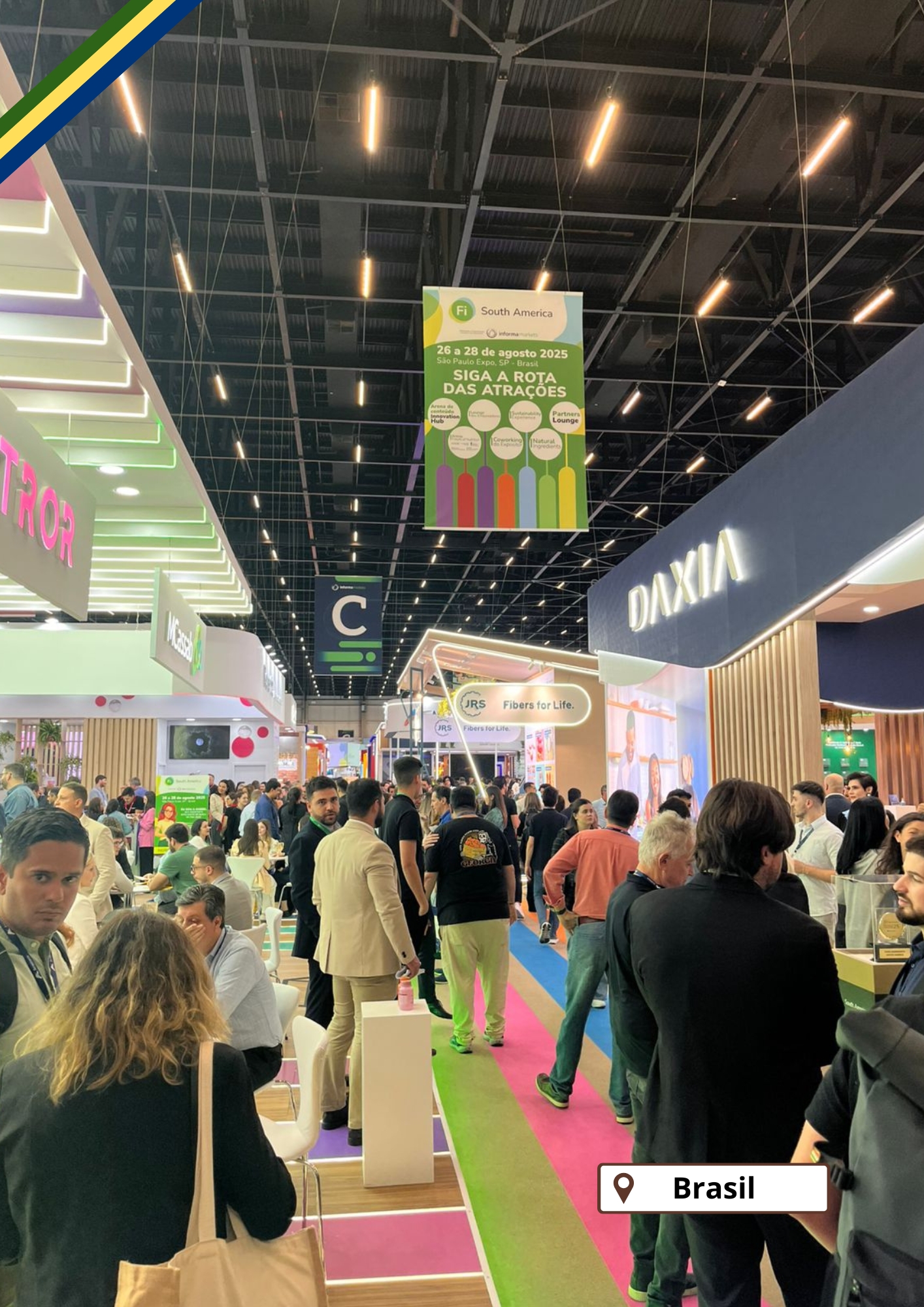Corredor da feira internacional Fi South America 2025, no São Paulo Expo, Brasil